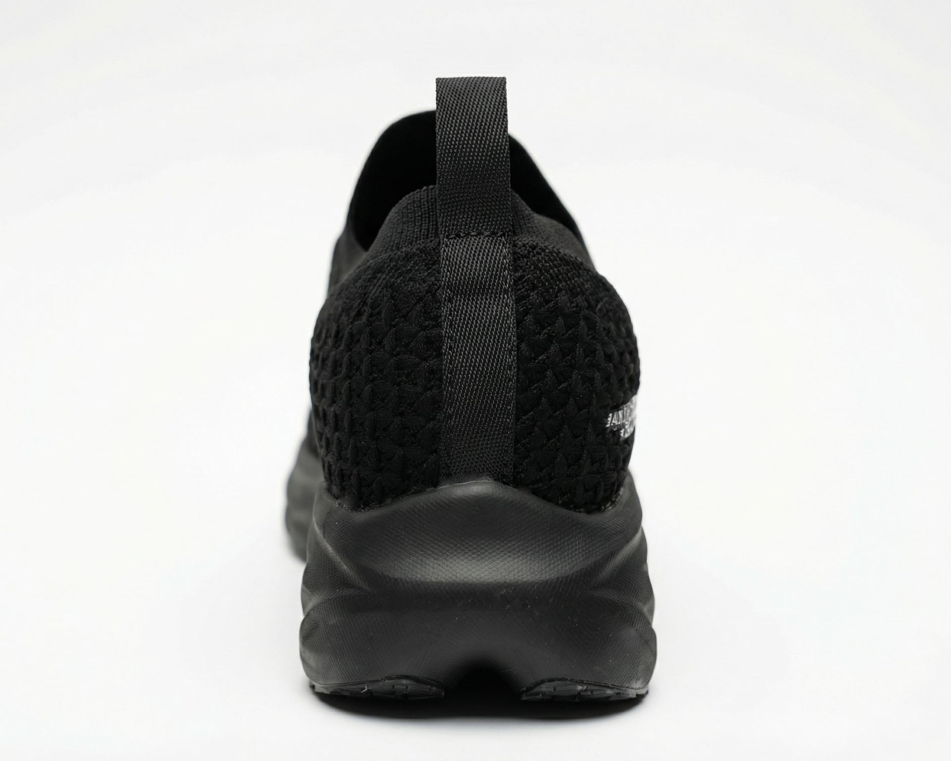 AERO TRIPLE BLK / STEALTH SILVER